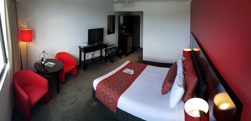 Leichhardt Hotel Рокхемптън Екстериор снимка