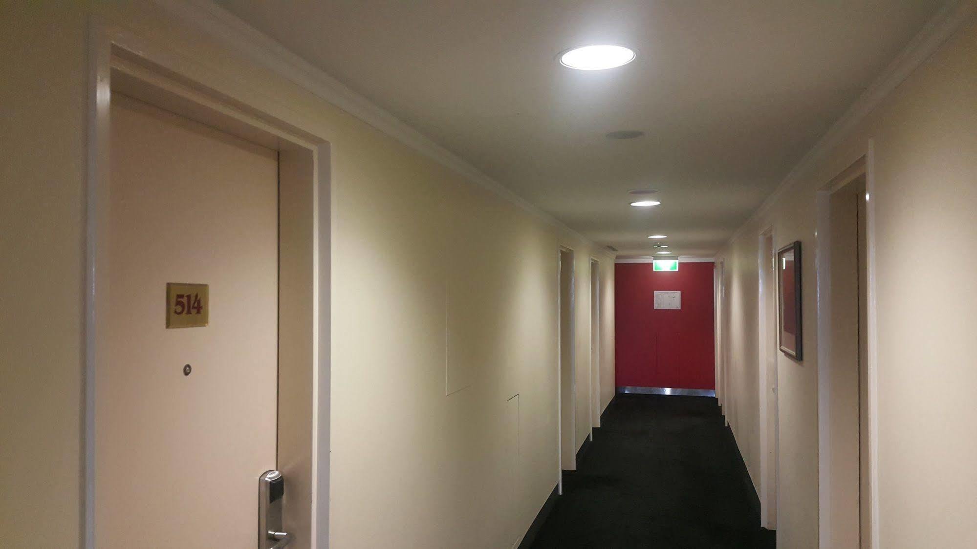 Leichhardt Hotel Рокхемптън Екстериор снимка