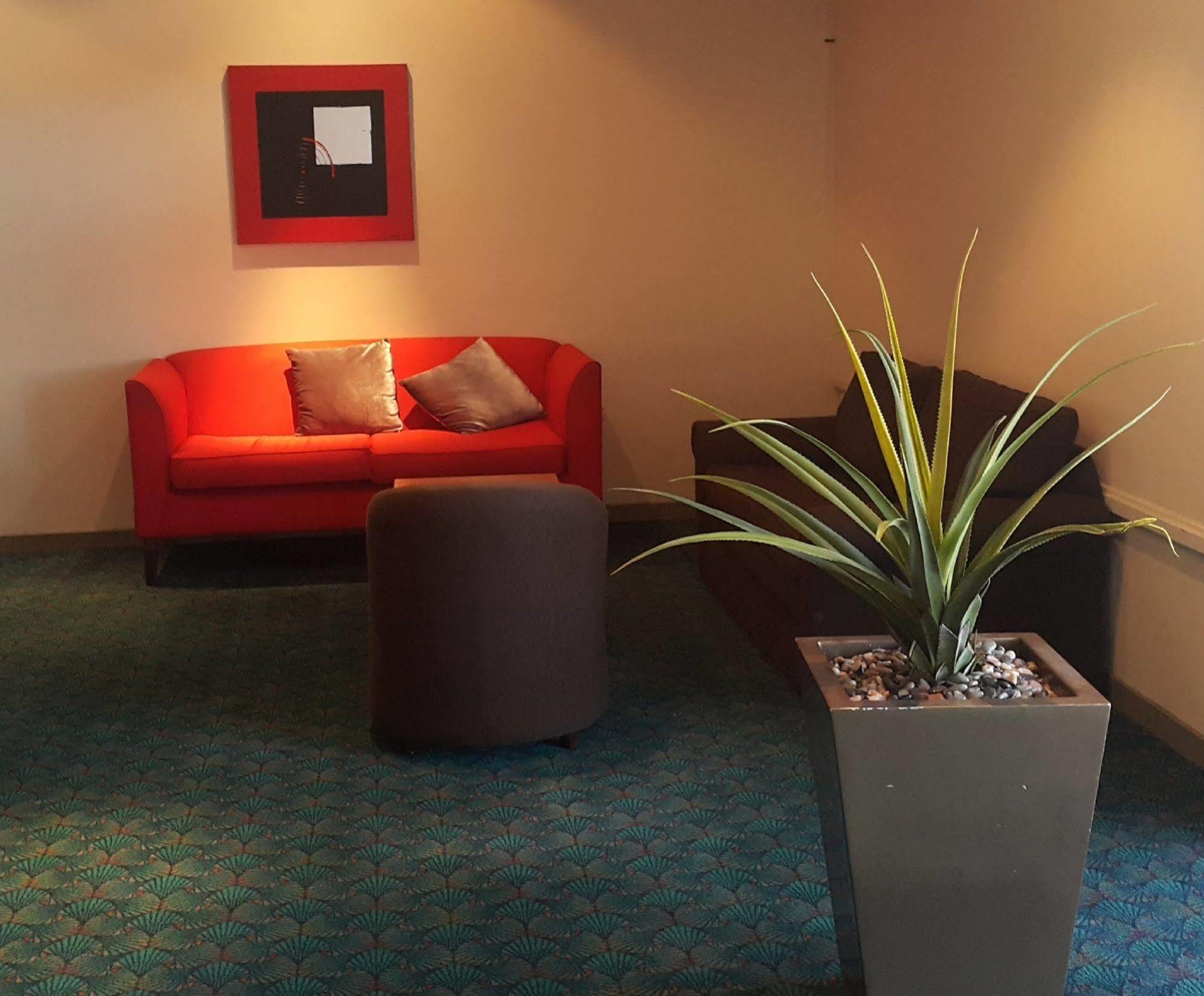 Leichhardt Hotel Рокхемптън Екстериор снимка