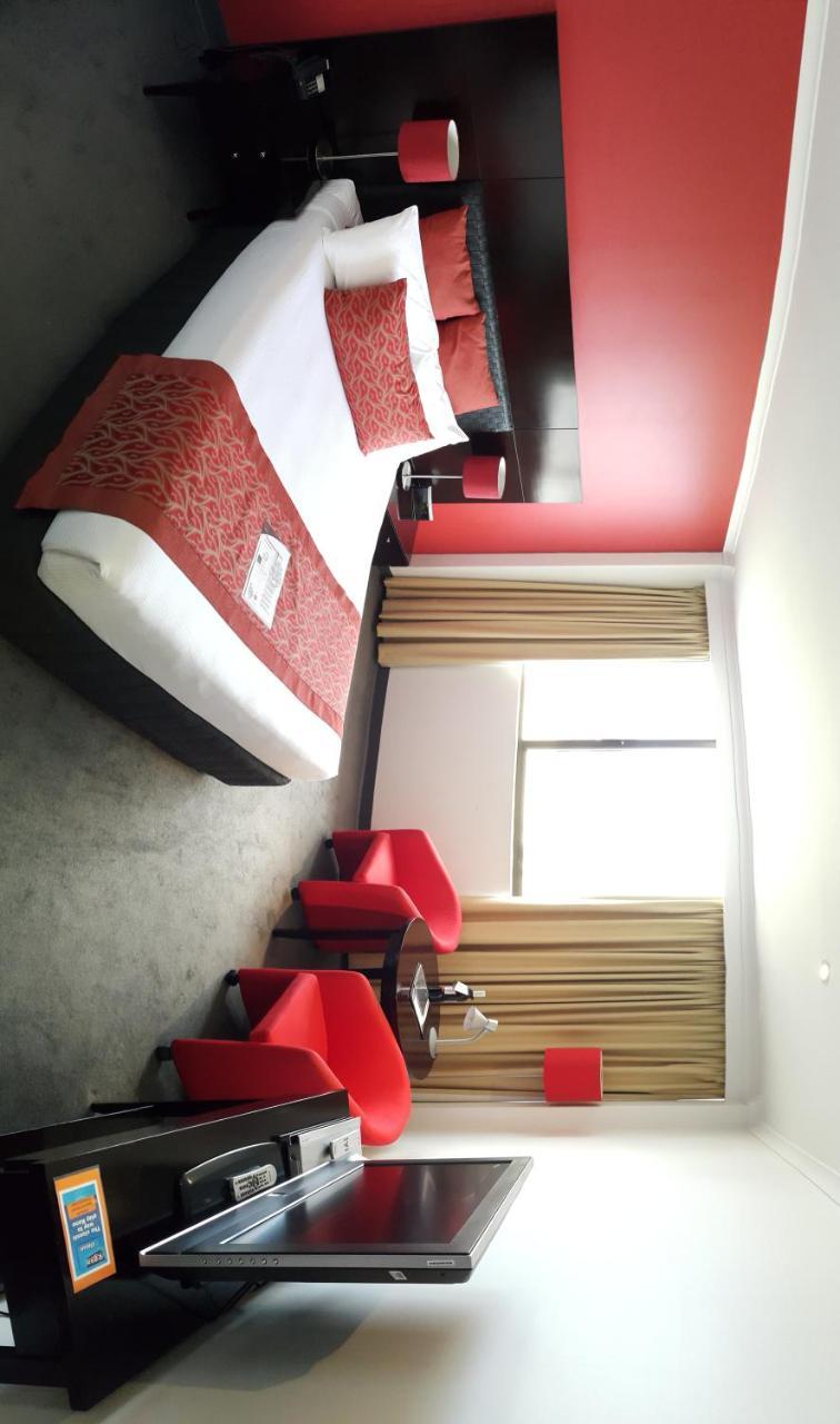 Leichhardt Hotel Рокхемптън Екстериор снимка